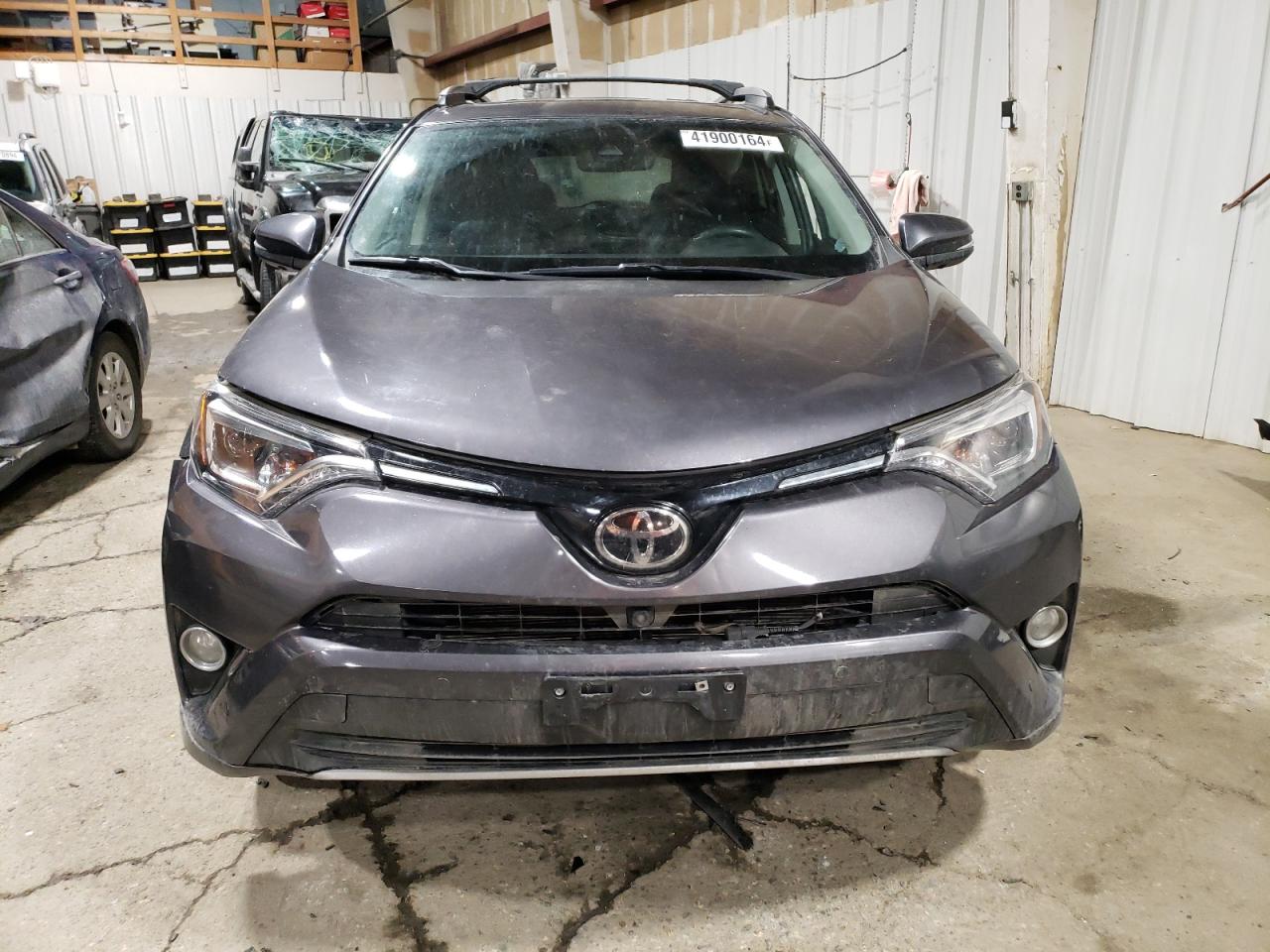 2T3DFREV7HW640383 2017 Toyota Rav4 Limited