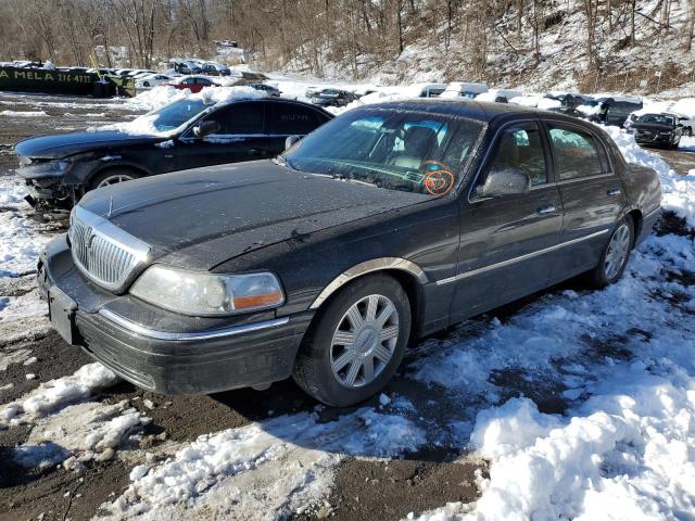 2011 Lincoln Town Car Signature Limited