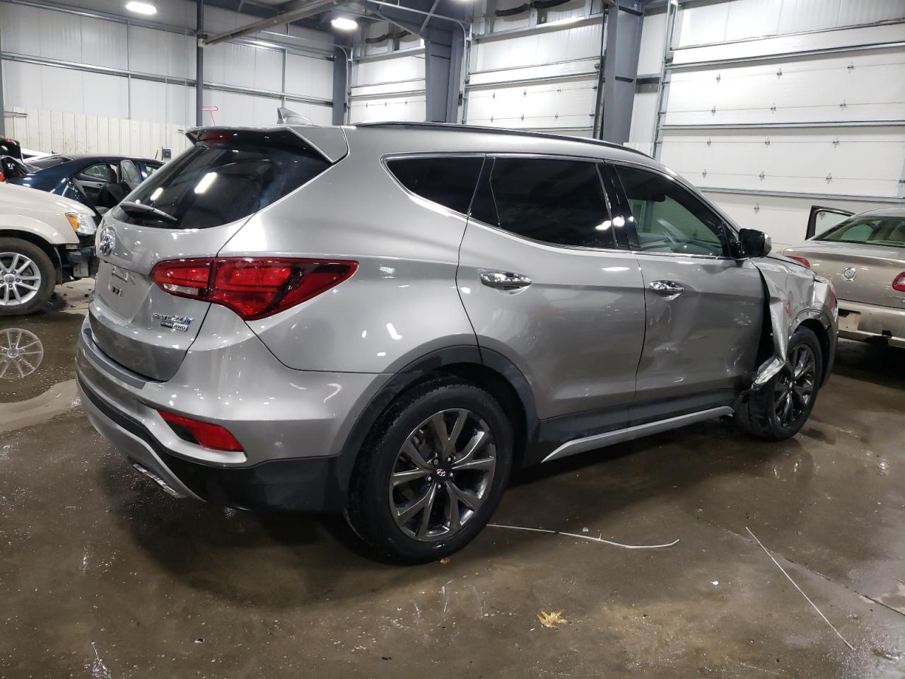 5XYZWDLA3HG498766 2017 Hyundai Santa Fe Sport