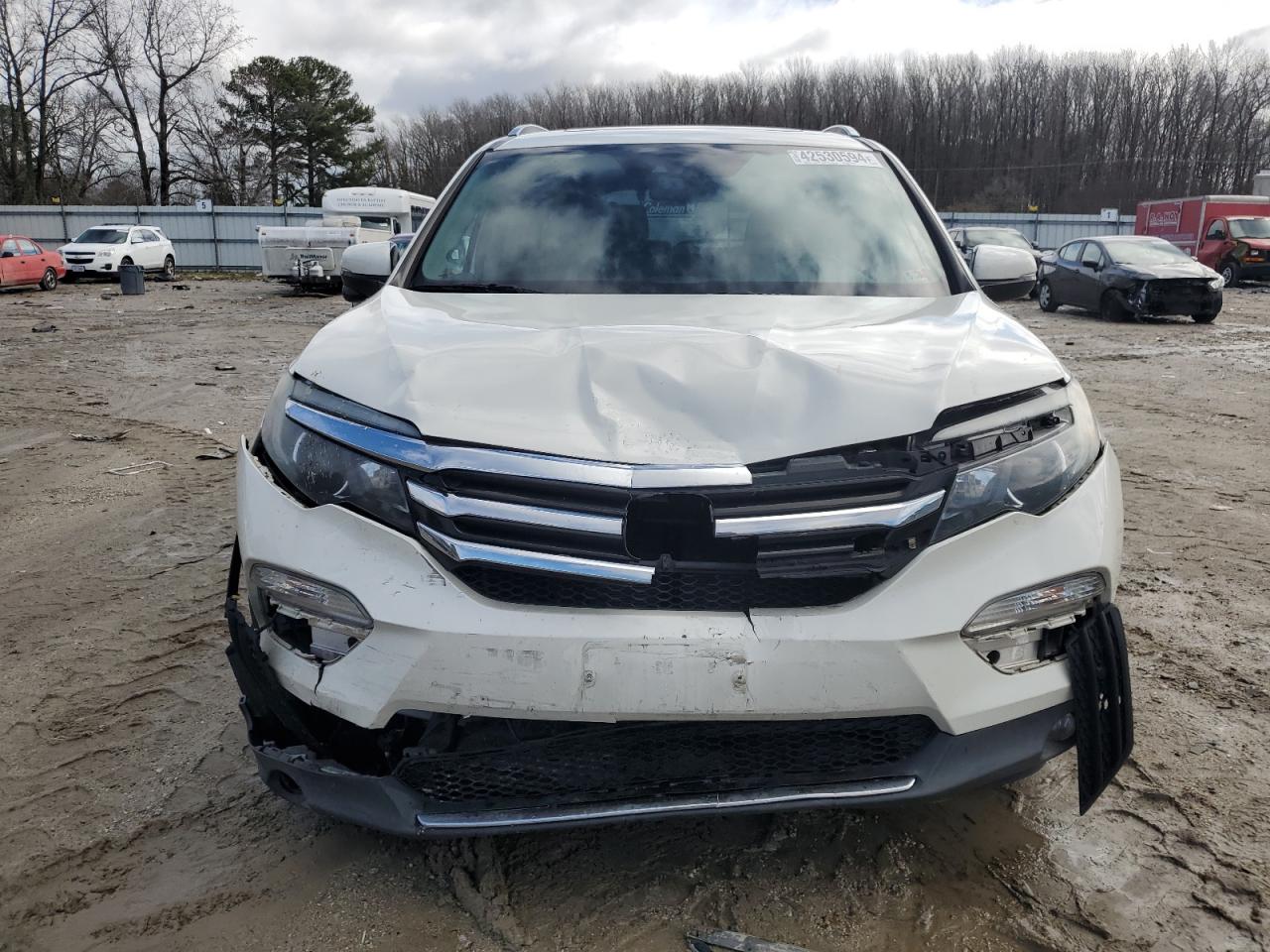 5FNYF6H98JB022886 2018 Honda Pilot Touring