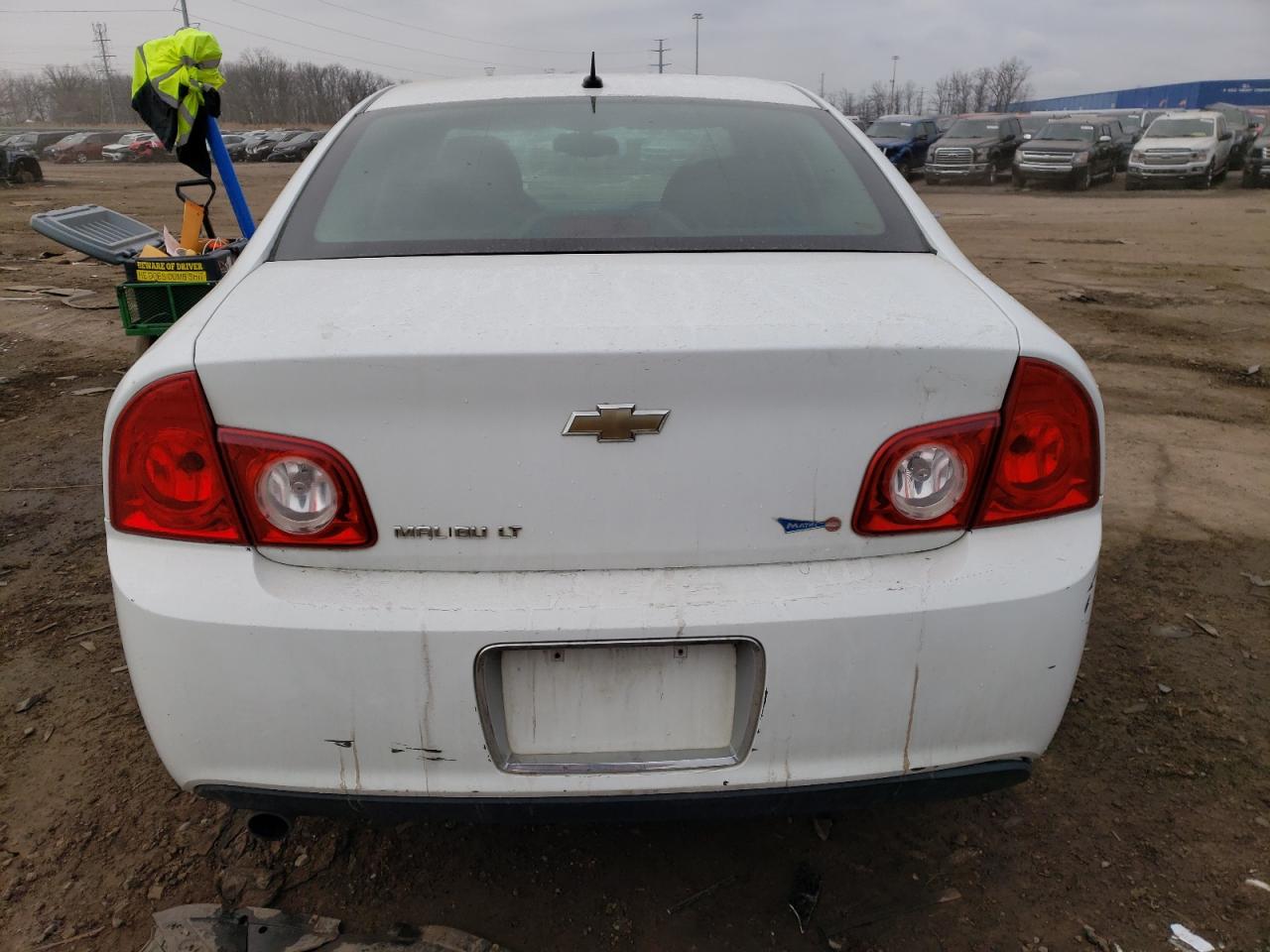 1G1ZC5EB7AF148370 2010 Chevrolet Malibu 1Lt