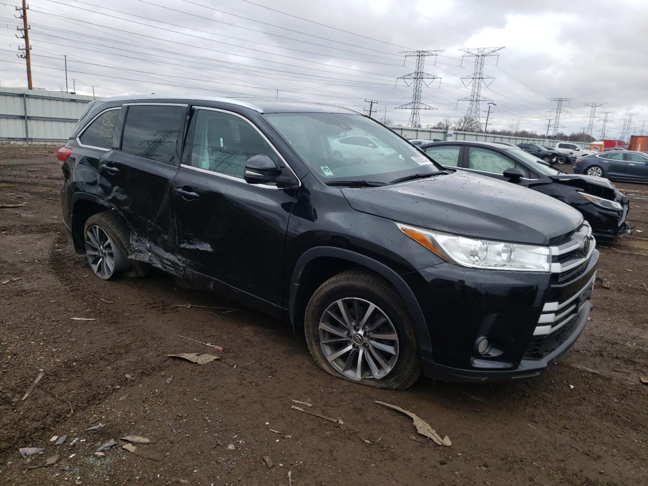 Lot #2471268216 2017 TOYOTA HIGHLANDER