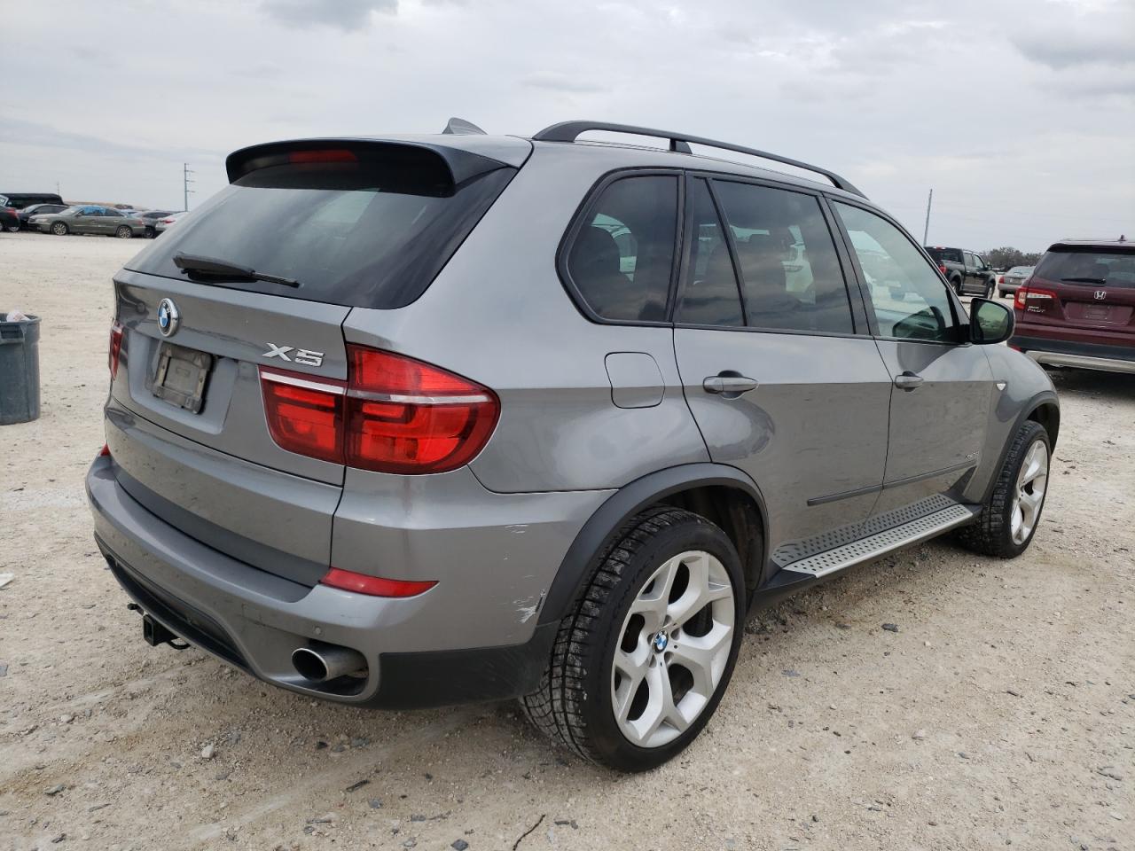 5UXZV4C58CL747869 2012 BMW X5 xDrive35I