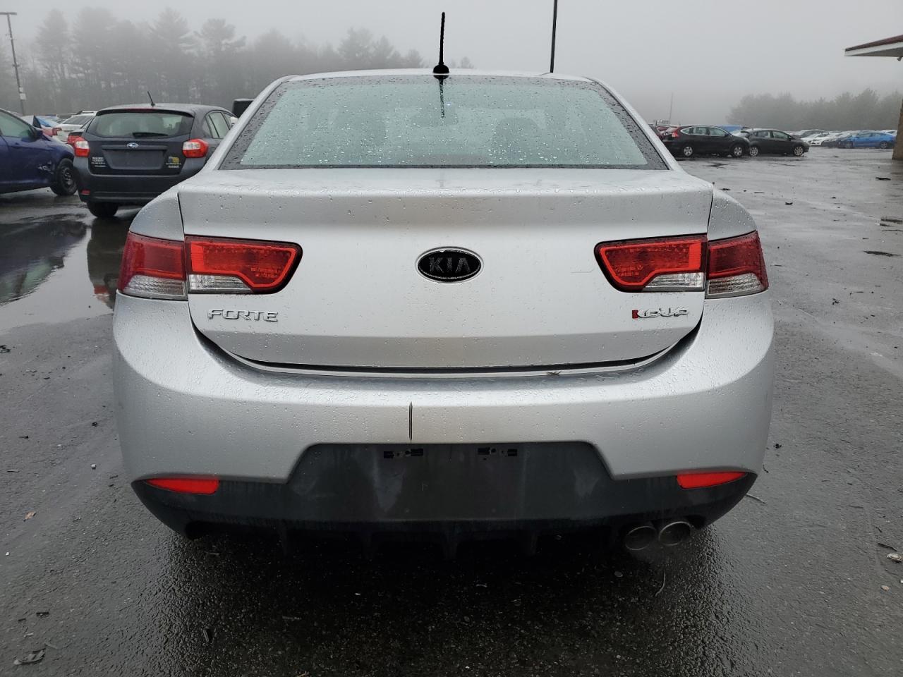 KNAFW6A37A5273717 2010 Kia Forte Sx