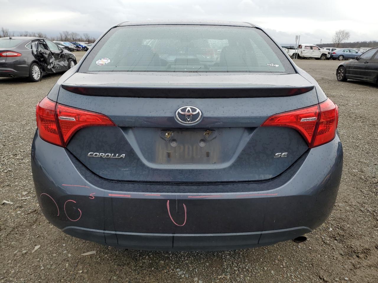 2018 Toyota Corolla L vin: 2T1BURHE3JC011017