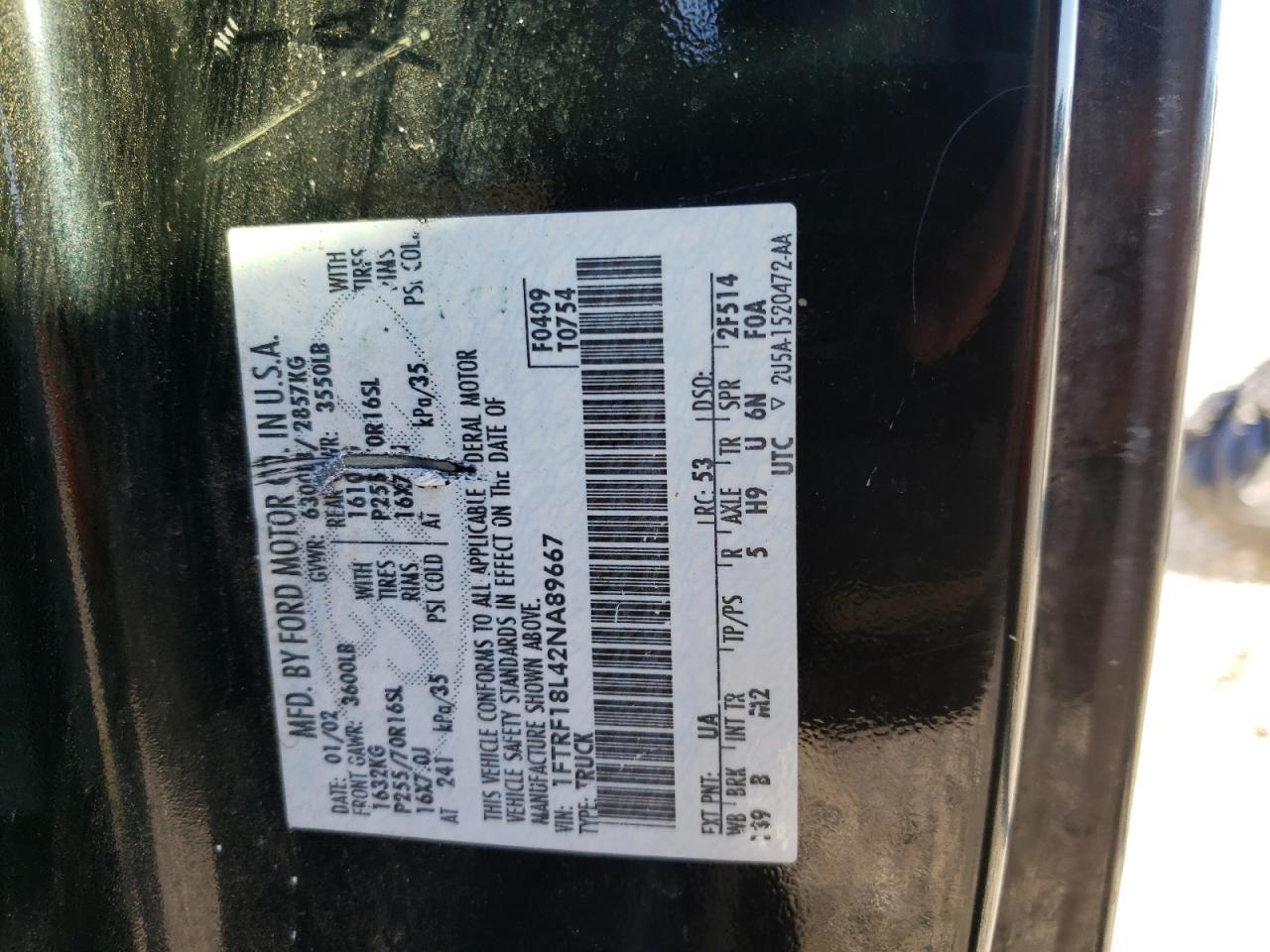 1FTRF18L42NA89667 2002 Ford F150