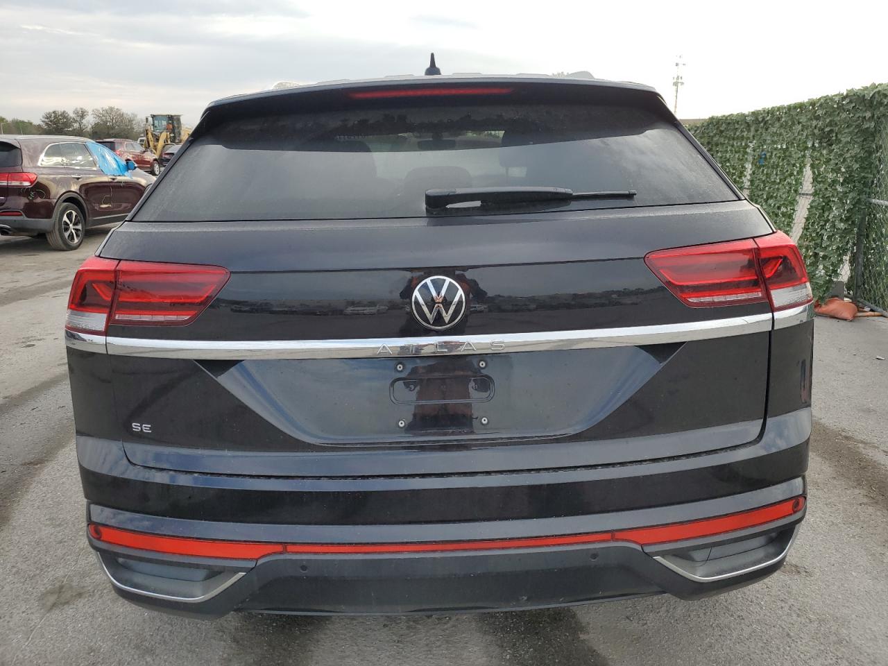 2023 Volkswagen Atlas Cross Sport Se vin: 1V2WC2CA4PC203773