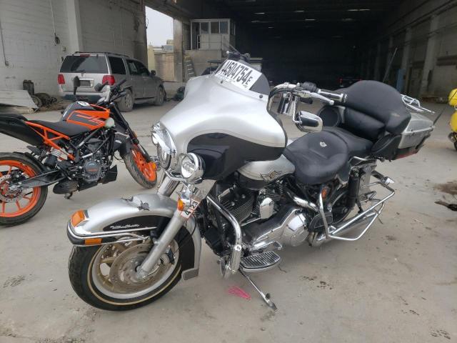 2003 HARLEY-DAVIDSON FLHTCUI AN 1HD1FCW463Y630429
