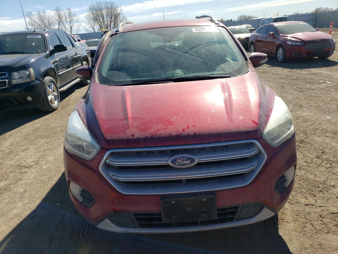 1FMCU9J93HUE72695 FORD ESCAPE 2017