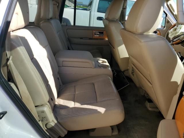 2010 Lincoln Navigator VIN: 5LMJJ2H5XAEJ07048 Lot: 40597714