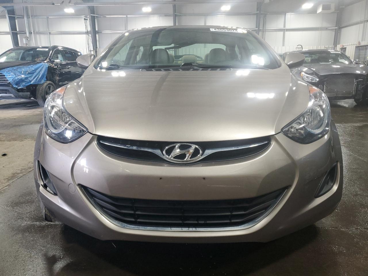 2013 Hyundai Elantra Gls vin: 5NPDH4AE8DH387109