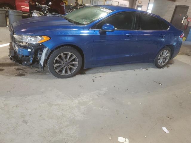 Lot #2407070321 2017 FORD FUSION SE salvage car