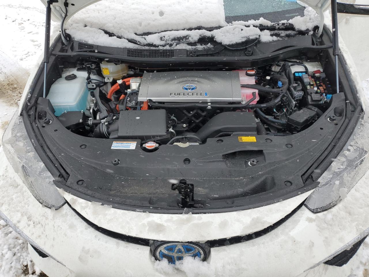 VIN: JTDBVRBD4GA000554 2016 TOYOTA MIRAI