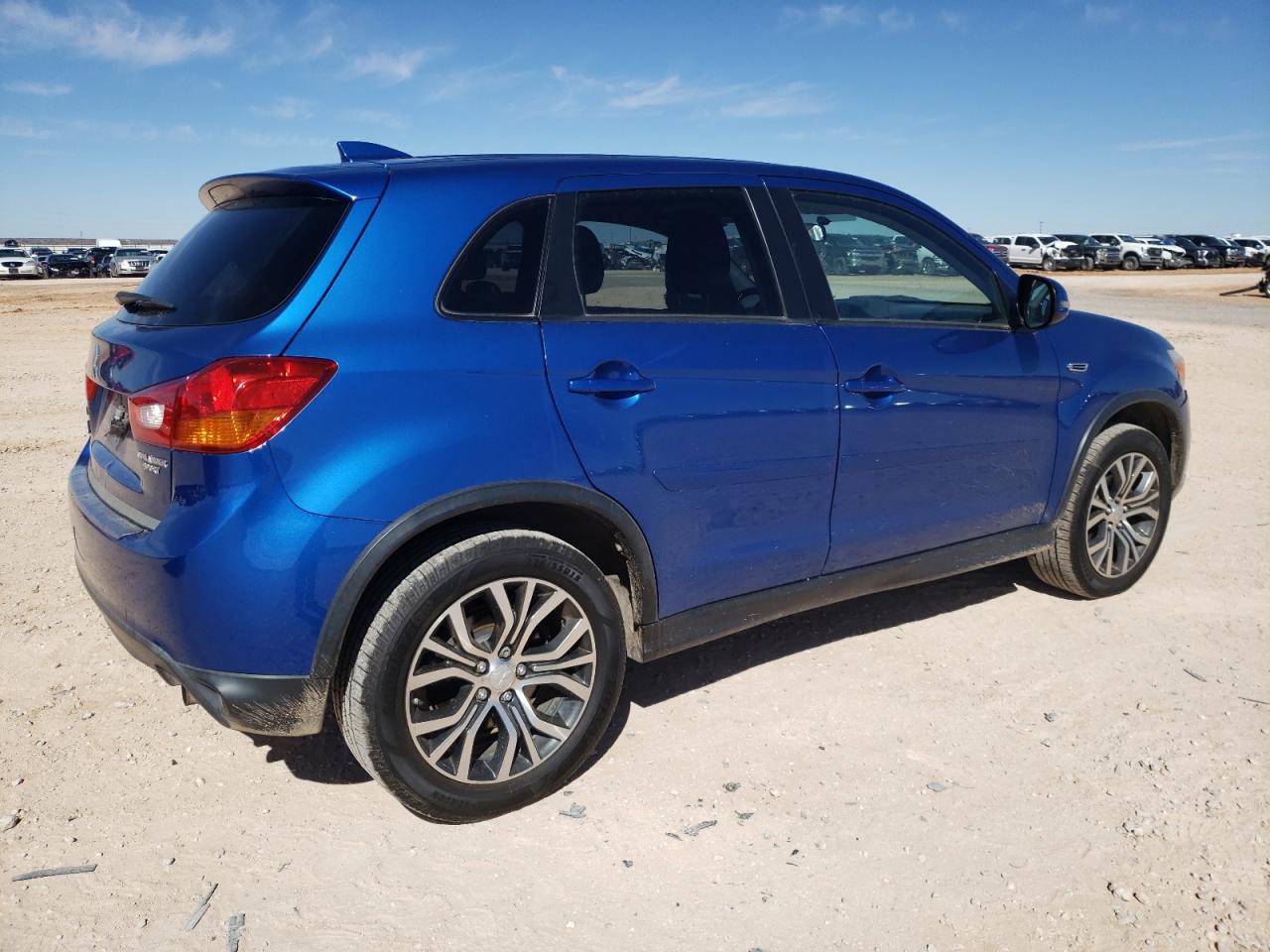 JA4AP3AU0HZ003114 2017 Mitsubishi Outlander Sport Es