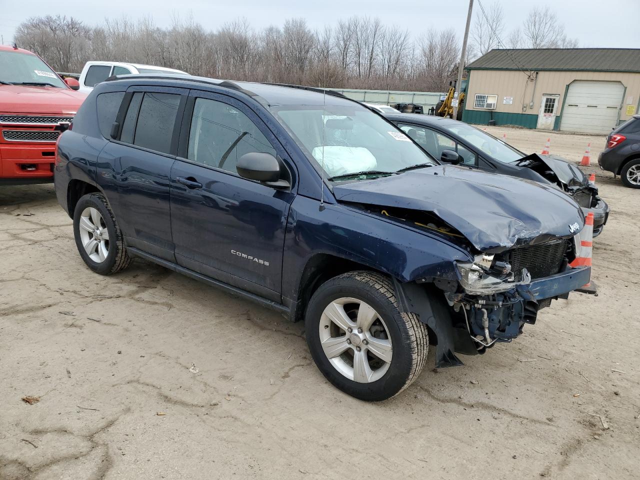 1C4NJDBB2FD240368 2015 Jeep Compass Sport