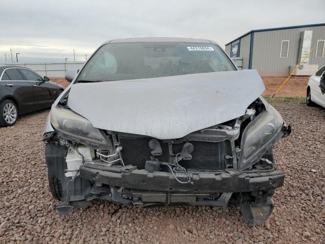 2018 TOYOTA SIENNA SE 5TDXZ3DC9JS958062