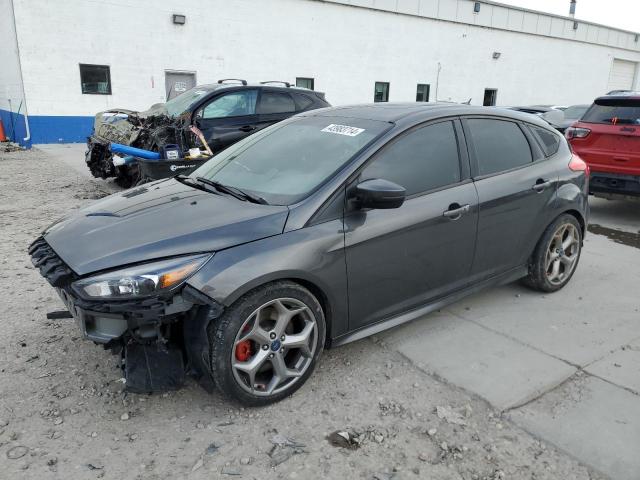 Lot #2395100835 2016 FORD FOCUS ST salvage car
