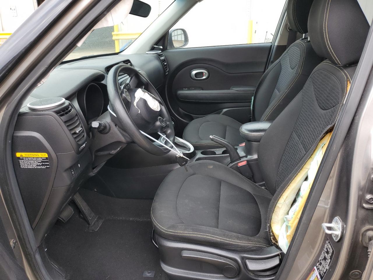 KNDJP3A50G7237066 2016 Kia Soul +