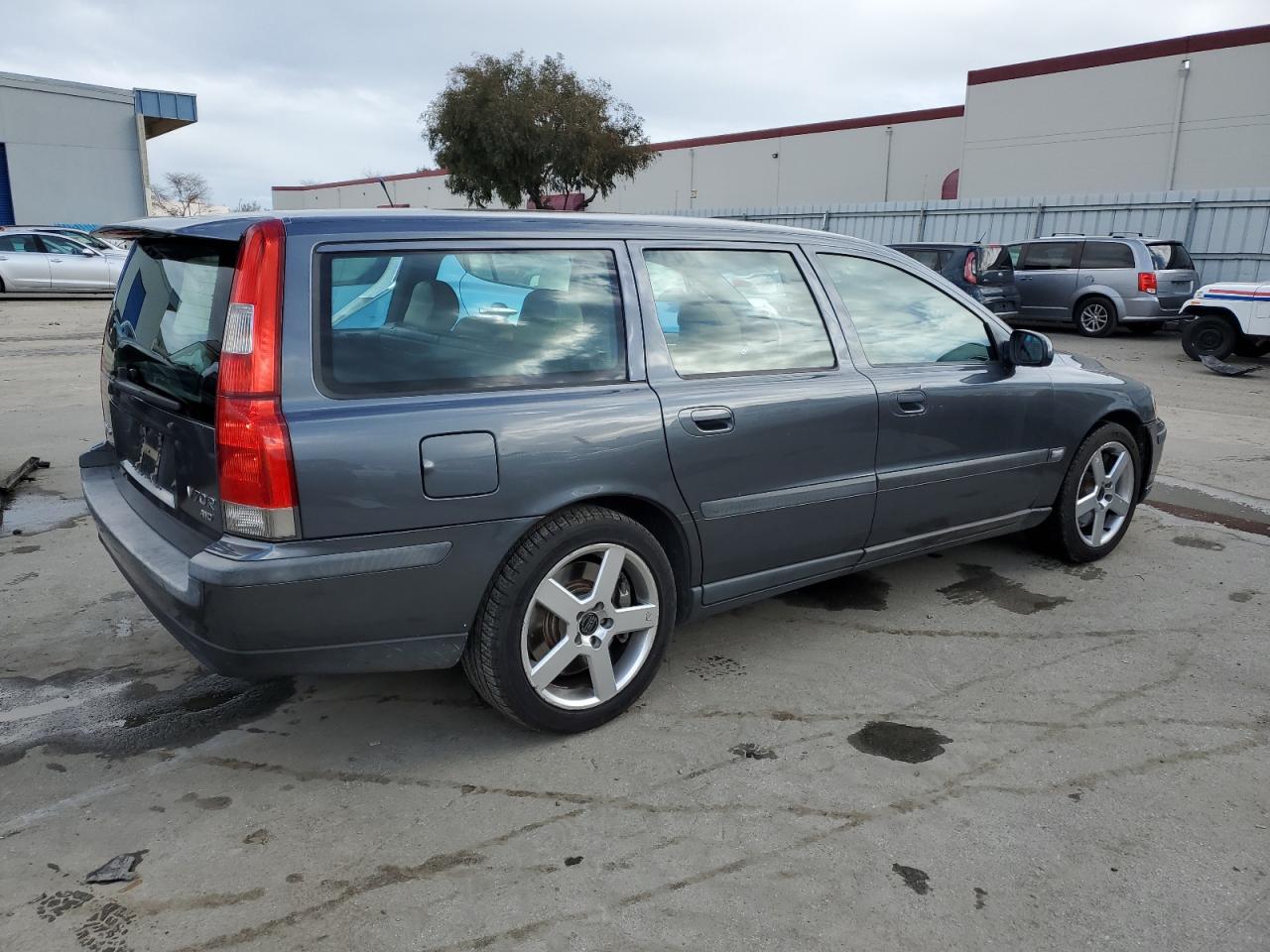 yv1sj52y942374276 YV1SJ52Y942374276 2004 Volvo V70 R