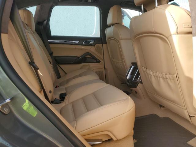 2016 PORSCHE CAYENNE TU - WP1AC2A23GLA89044