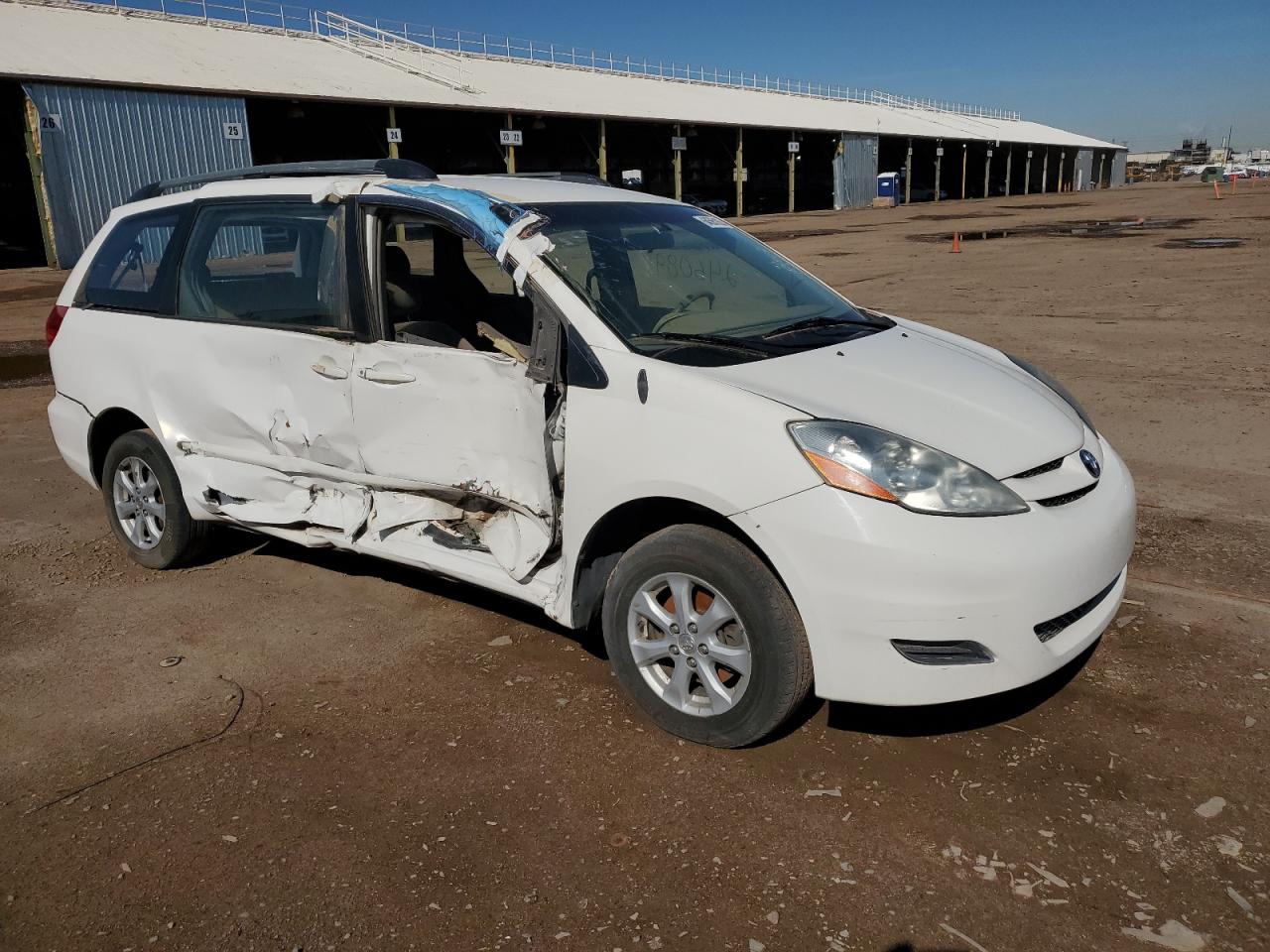 Lot #2895153834 2006 TOYOTA SIENNA CE