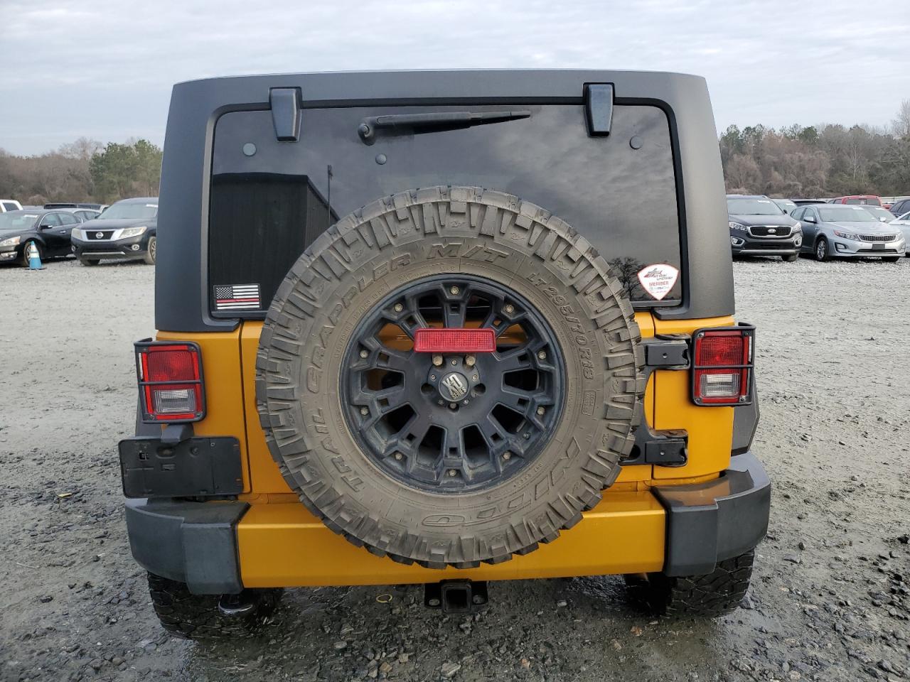 1C4BJWDG2EL277299 2014 Jeep Wrangler Unlimited Sport