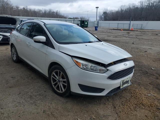 2017 Ford Focus Se VIN: 1FADP3F2XHL215747 Lot: 40371044
