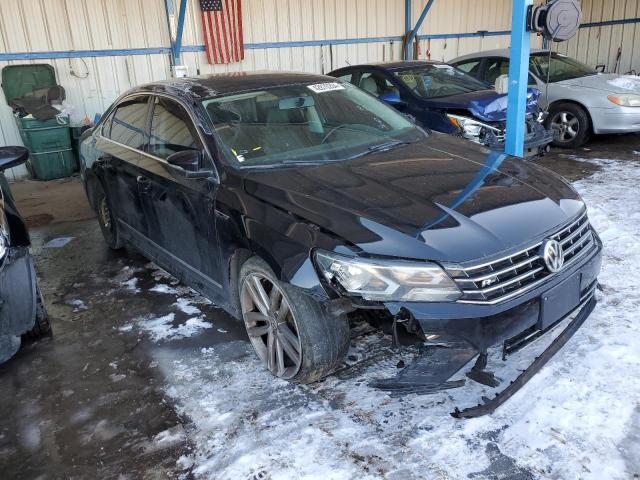 2017 VOLKSWAGEN PASSAT R-L 1VWDT7A3XHC071191