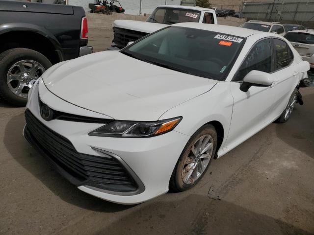 Lot #2489207578 2023 TOYOTA CAMRY LE salvage car