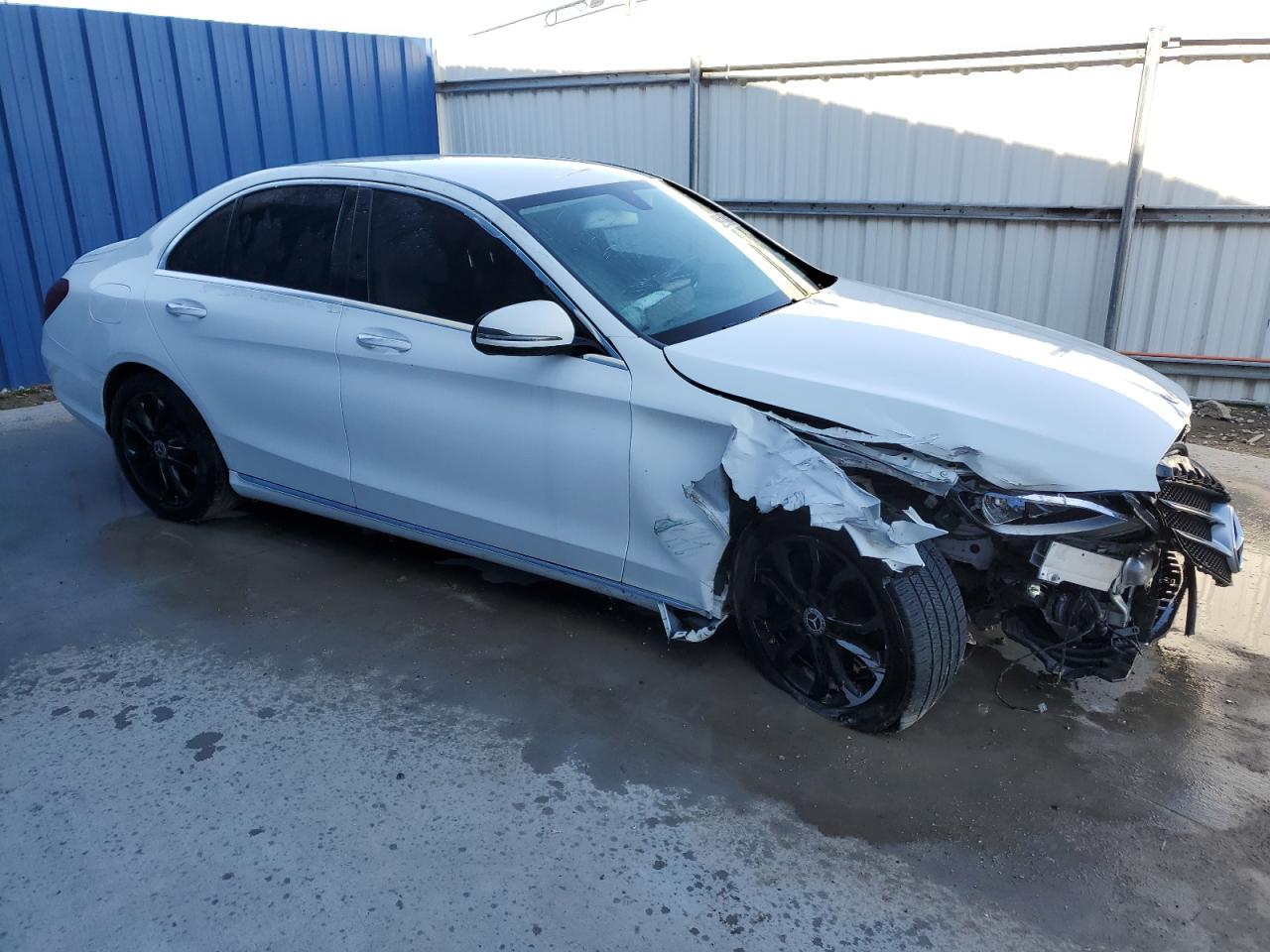 55SWF4JB8HU234057 2017 Mercedes-Benz C 300
