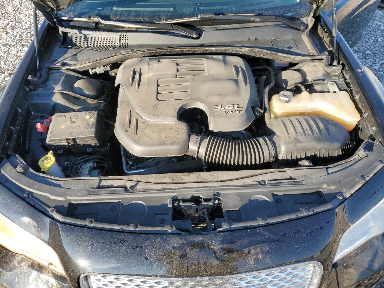 2C3CCAKG1HH616502 2017 Chrysler 300C