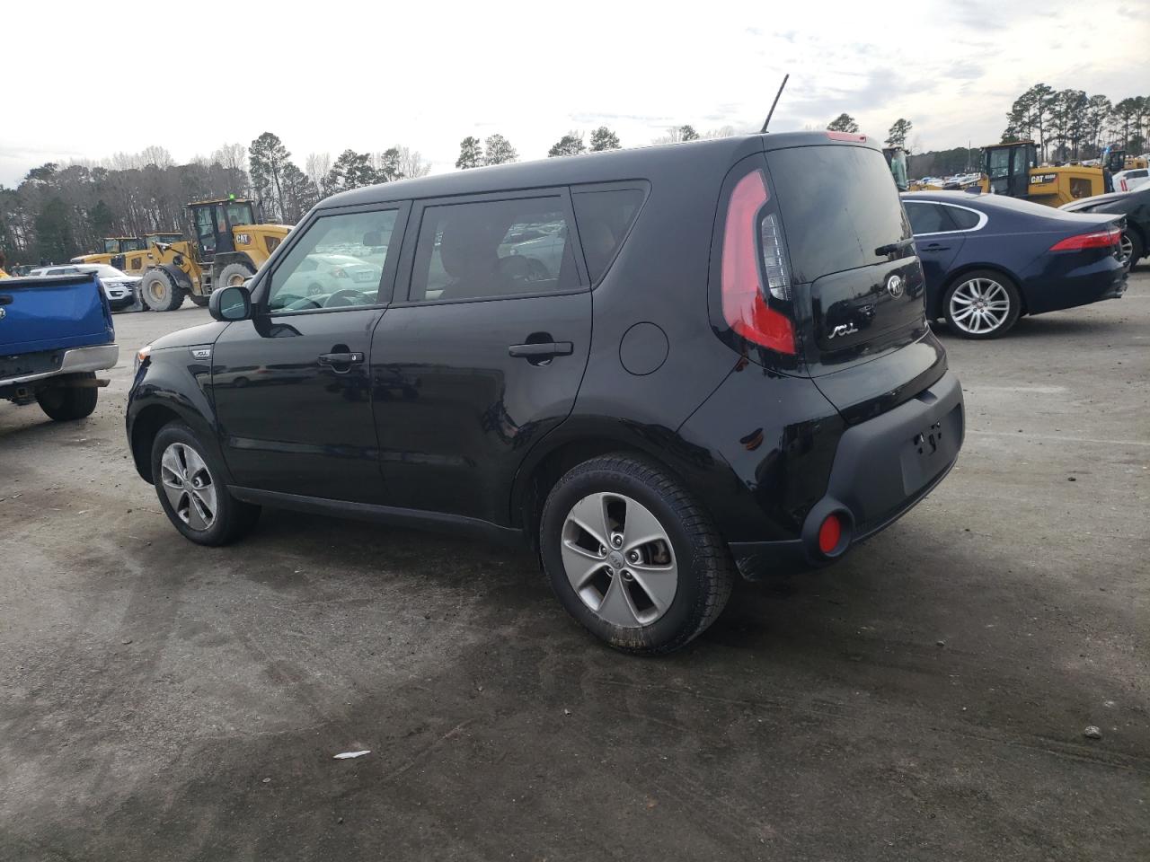 KNDJN2A2XG7303886 2016 Kia Soul