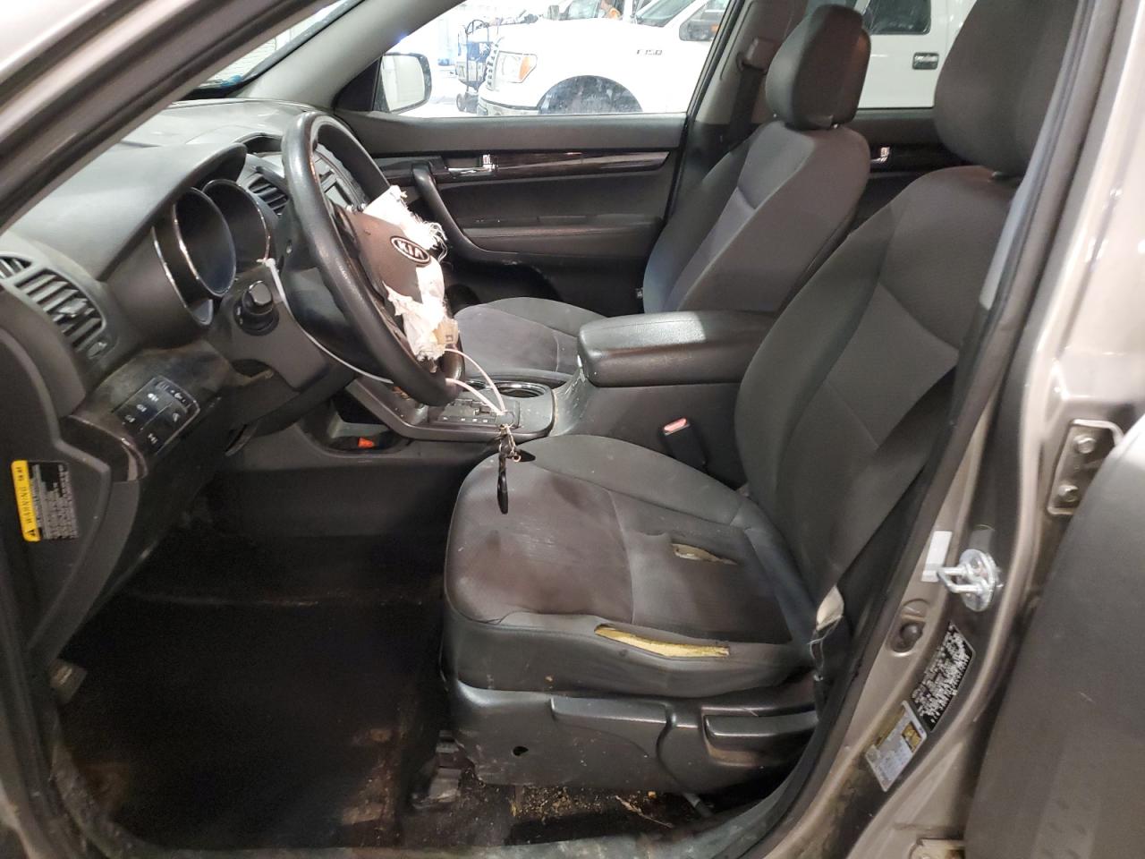 5XYKTDA28CG272348 2012 Kia Sorento Base