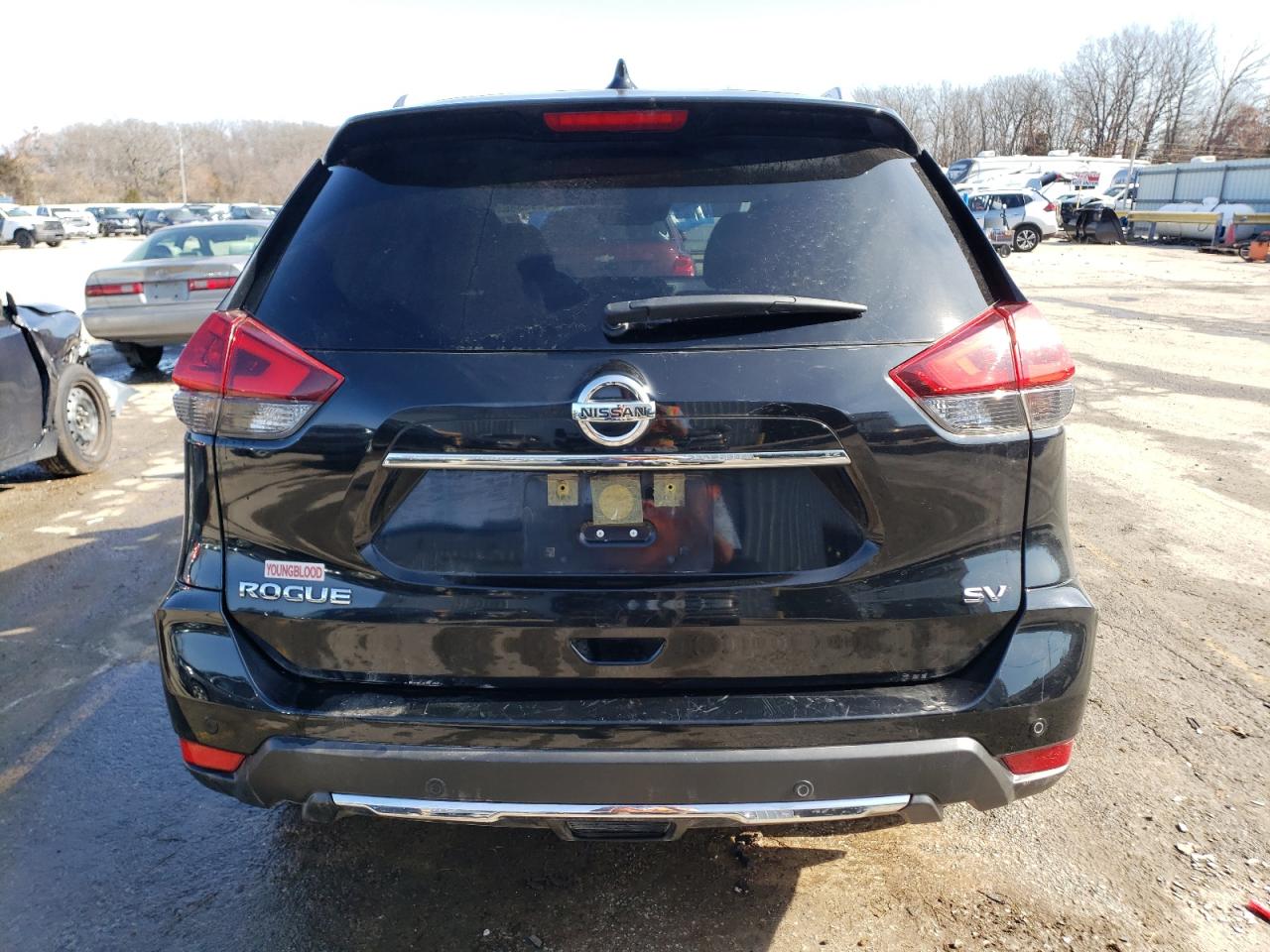 2019 Nissan Rogue S vin: JN8AT2MT8KW503260