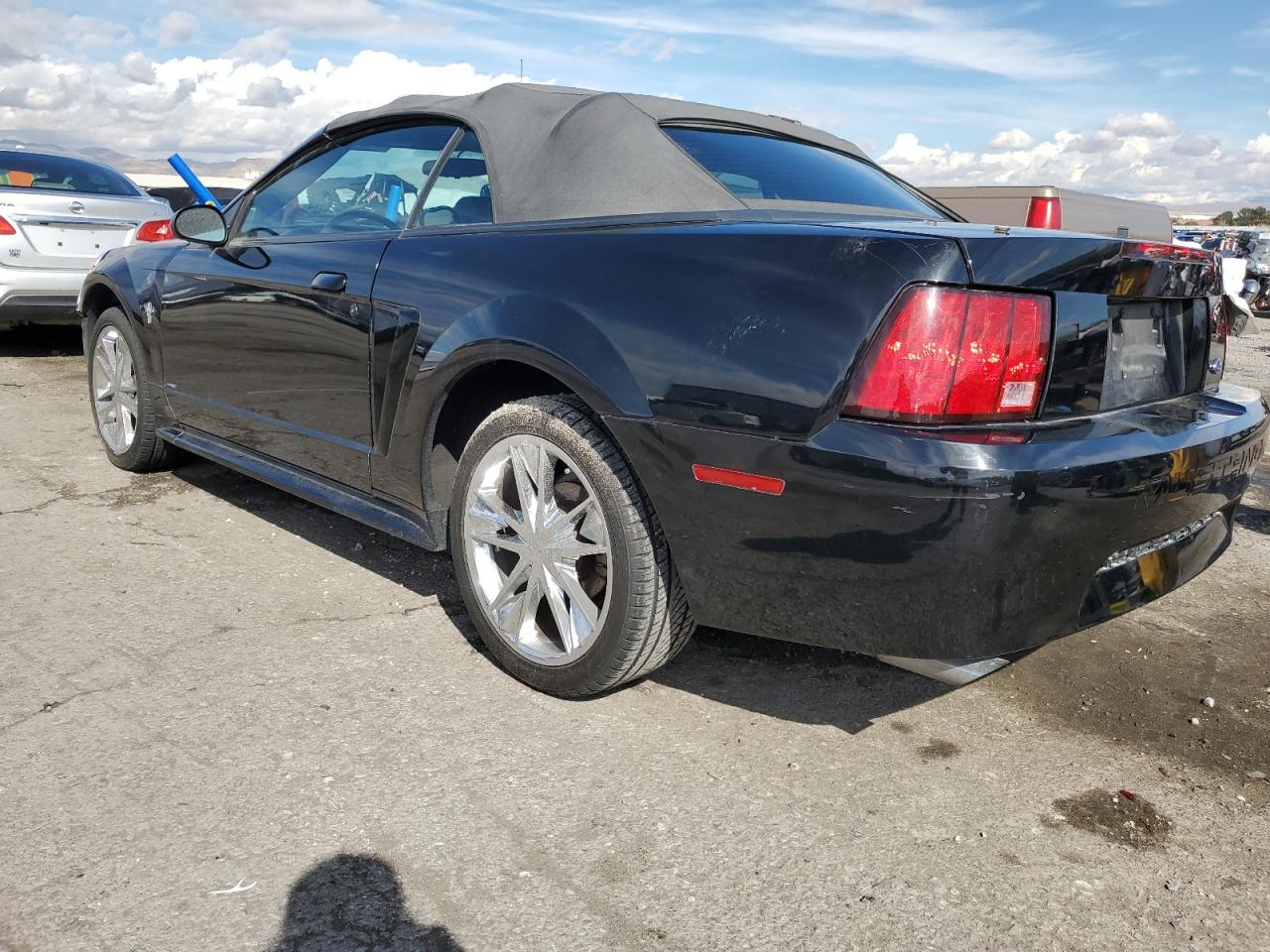1FAFP44421F137973 2001 Ford Mustang 1FAFP44421F137973 2001 Ford Mustang