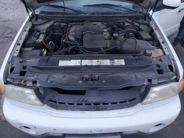 2001 Lincoln Navigator VIN: 5LMFU28AX1LJ05922 Lot: 42696974