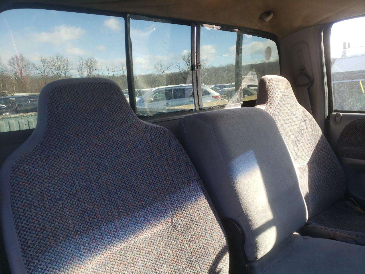 3B7KF26Z52M211445 2002 Dodge Ram 2500