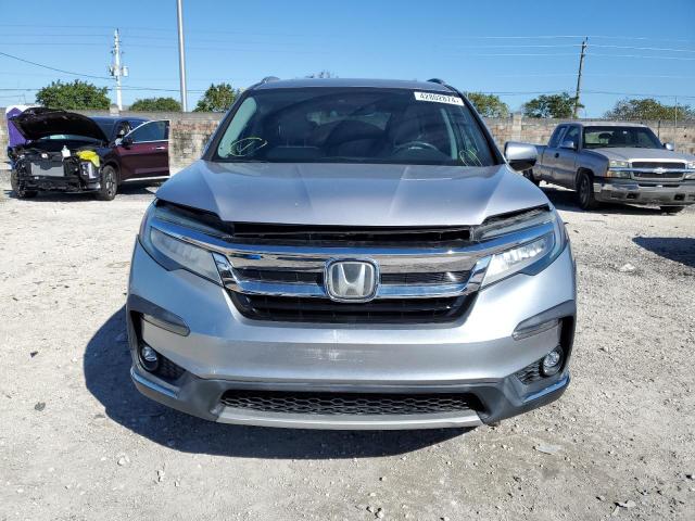 2019 HONDA PILOT TOUR 5FNYF5H98KB016520