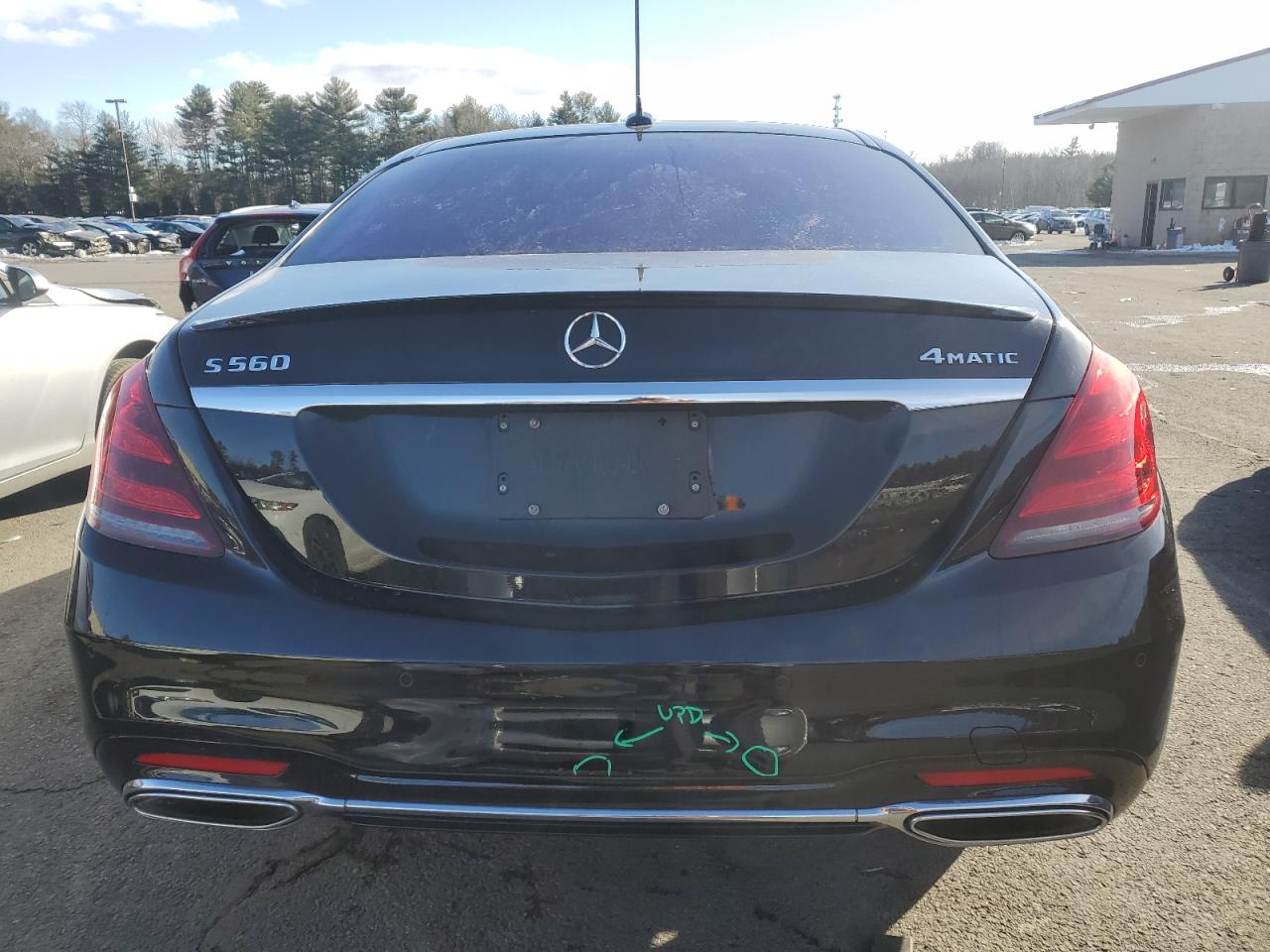 2020 Mercedes-Benz S 560 4Matic vin: W1KUG8GBXLA570952