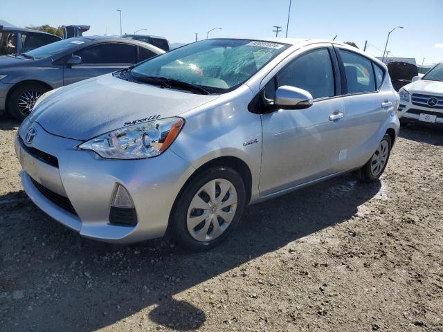 2014 Toyota Prius c 