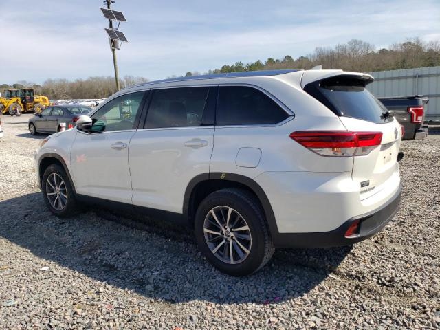 VIN 5TDKZRFH4KS319272 2019 Toyota Highlander, SE no.2