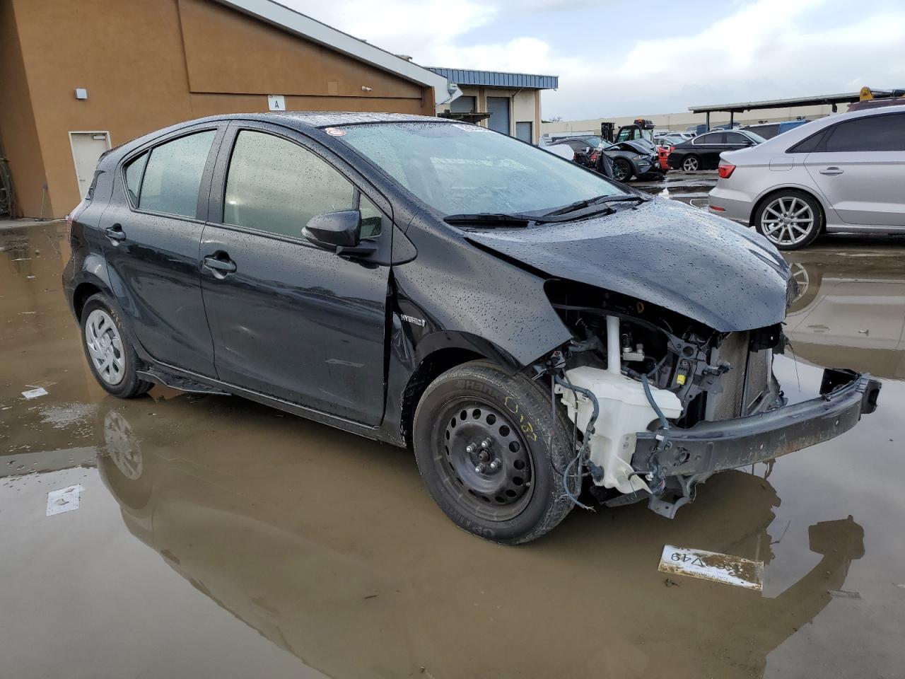 2016 Toyota Prius C vin: JTDKDTB31G1117273