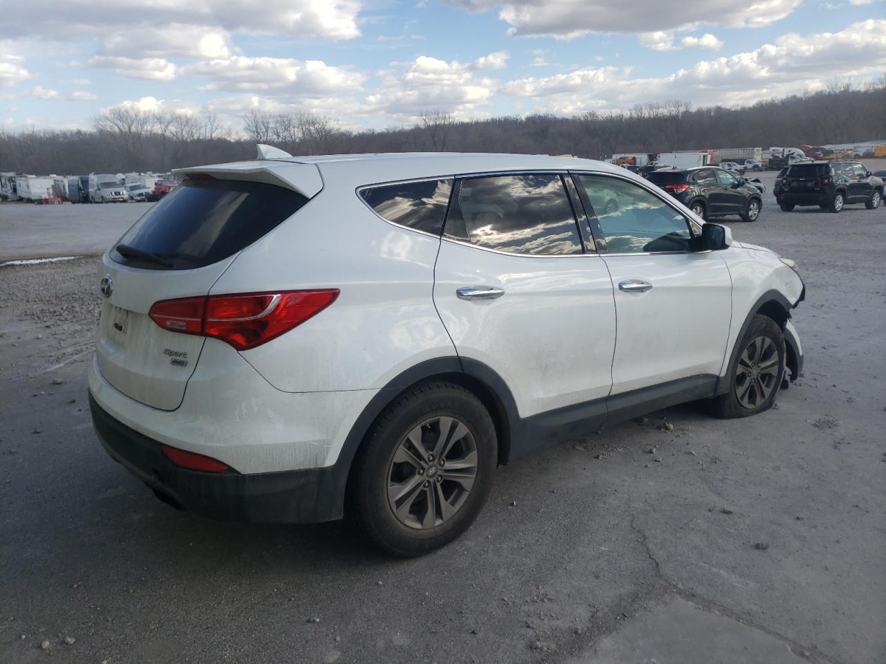 2016 Hyundai Santa Fe Sport vin: 5XYZTDLB7GG330306