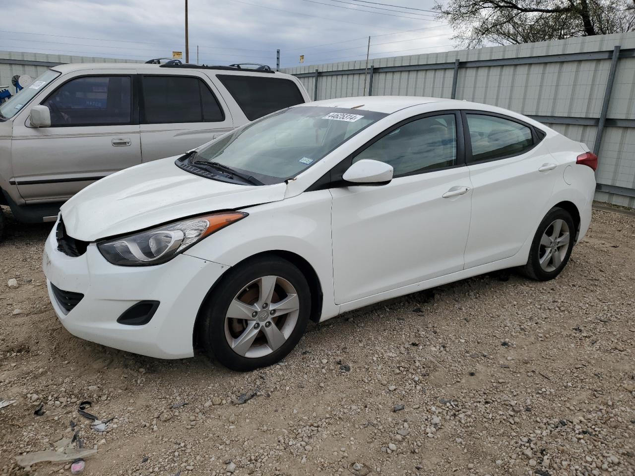 Hyundai Elantra 2013 UD