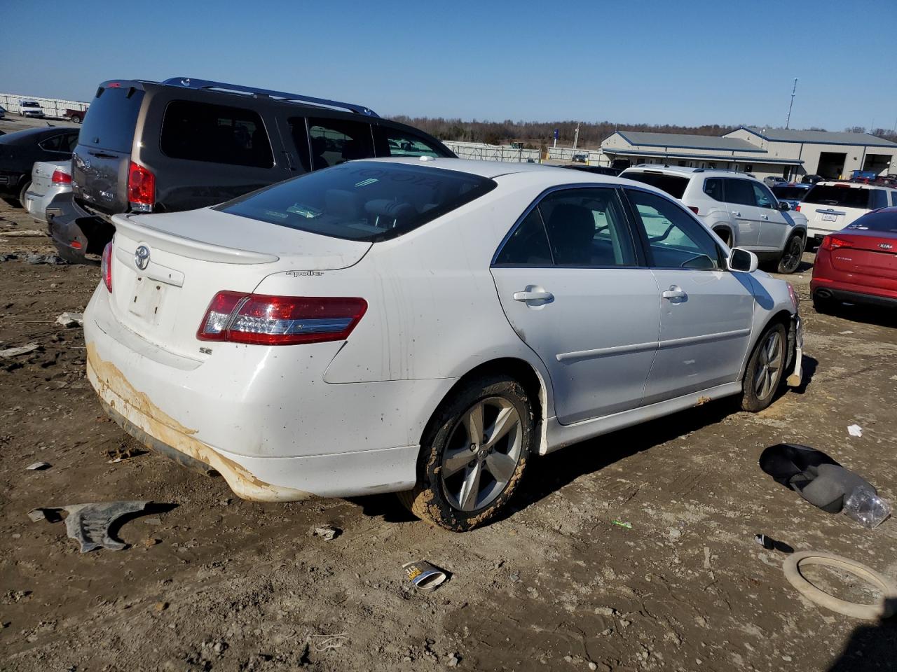 4T1BF3EK9BU711545 2011 Toyota Camry Base