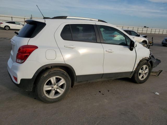 KL7CJLSB8MB336089 Chevrolet Trax 1LT 3