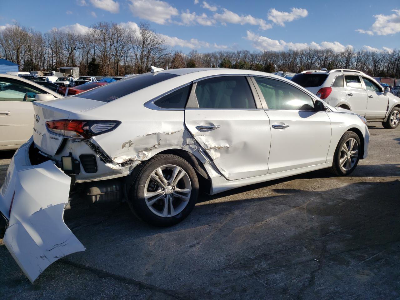 2018 Hyundai Sonata Sport vin: 5NPE34AF1JH644005