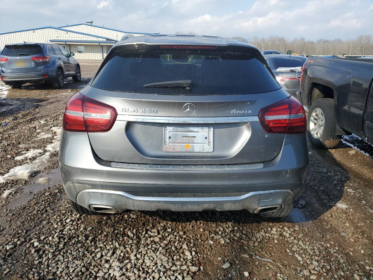 W1NTG4GB6LJ695180 2020 Mercedes-Benz Gla 250 4Matic