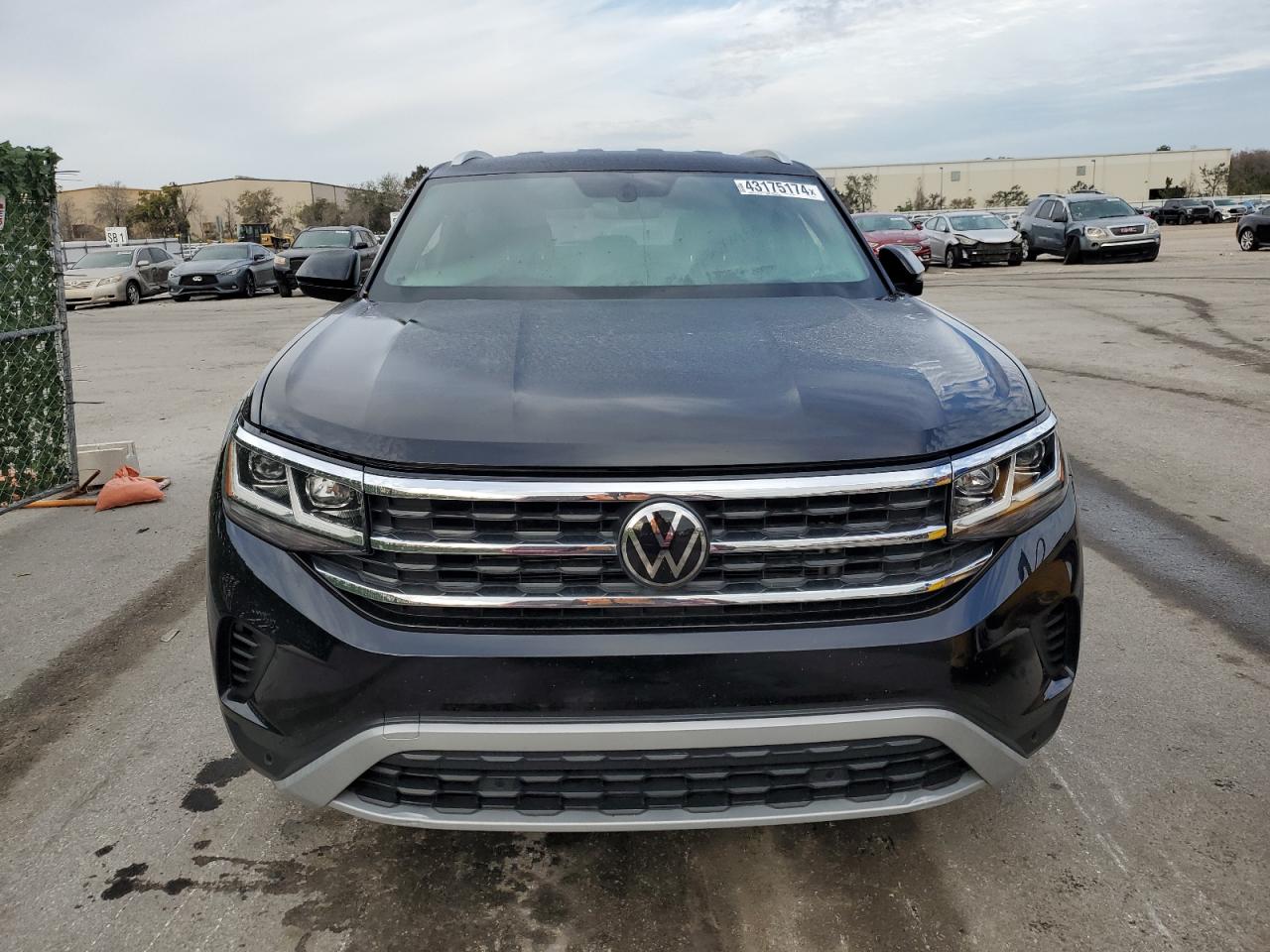 2023 Volkswagen Atlas Cross Sport Se vin: 1V2WC2CA4PC203773