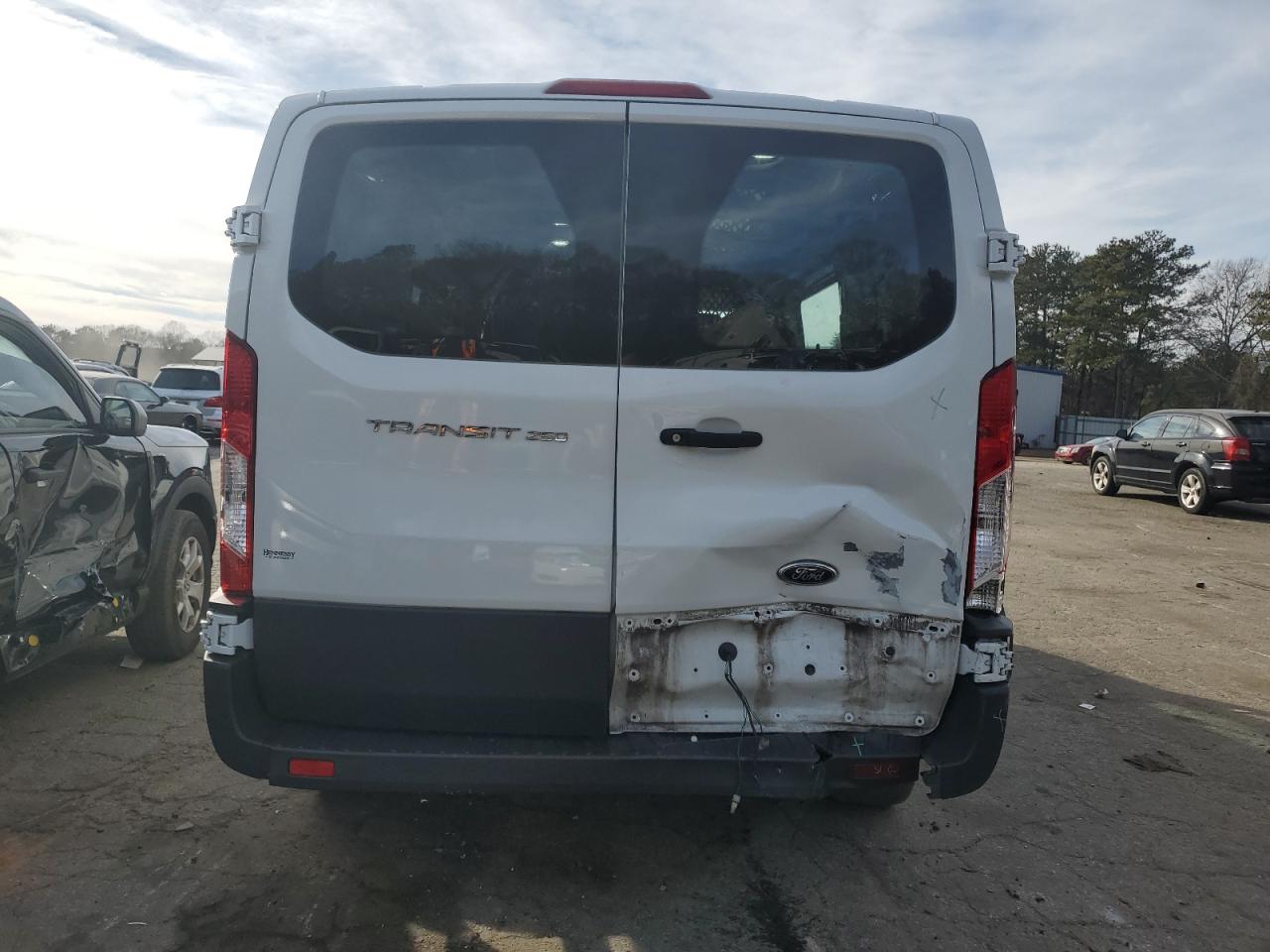 1FTYR1YM7JKA92476 2018 Ford Transit T-250